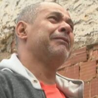 Homem comove repórter da Globo e conta como perdeu mulher e filhos em Petrópolis: 'Escapuliu da minha mão